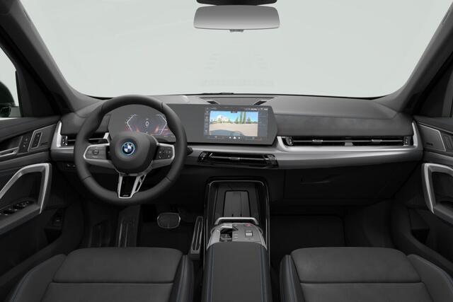 BMW iX1 xDrive30 67 kWh M Sport Edition | M Sportpakket Pro | Innovation Pack | Comfort Pack | Travel Pack | Trekhaak
