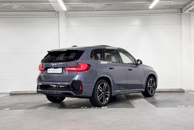 BMW iX1 xDrive30 Launch Edition | Head-Up Display | Harman/Kardon | Travel Pack | Innovation Pack | Driving Assistant Plus
