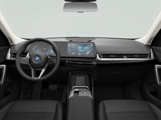BMW iX1 eDrive20 | Pure Edition