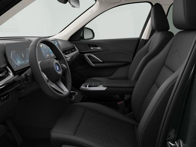 BMW iX1 eDrive20 | Pure Edition