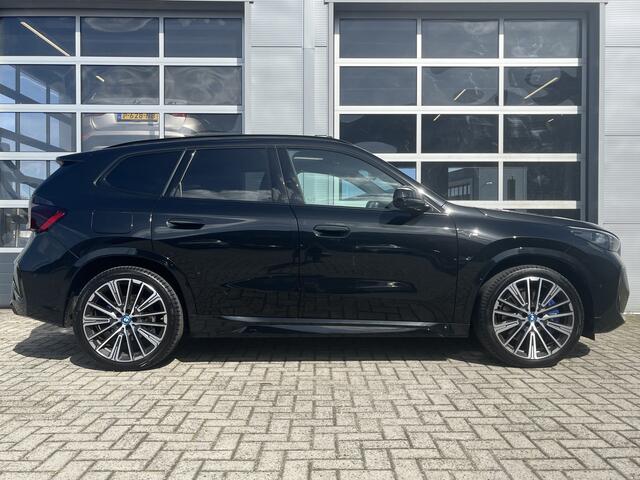 BMW iX1 xDrive30 Launch Edition 67 kWh