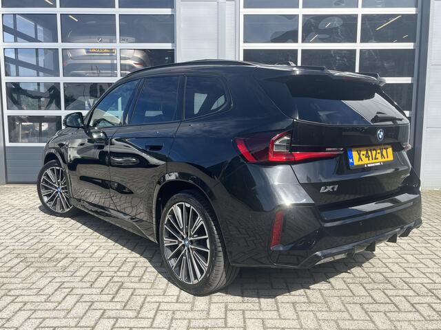 BMW iX1 xDrive30 Launch Edition 67 kWh