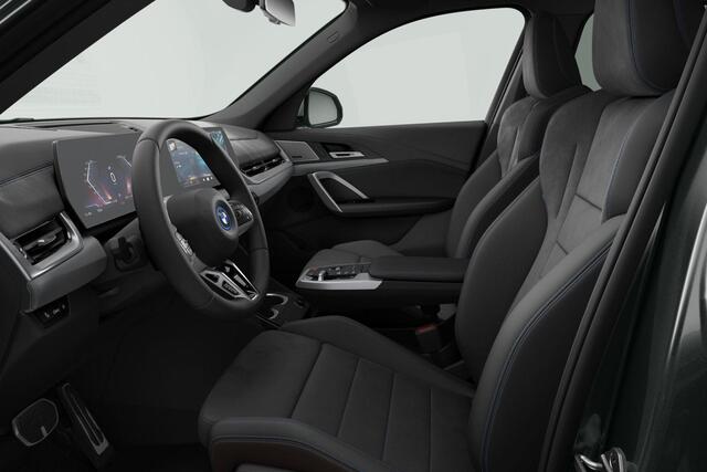 BMW iX1 xDrive30 67 kWh M Sport Edition