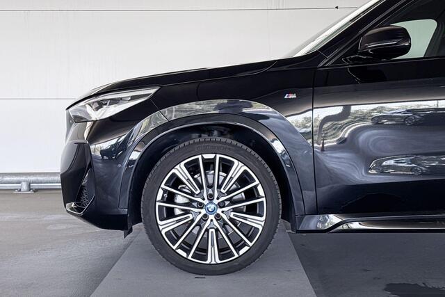 BMW iX1 xDrive30 Launch Edition 67 kWh