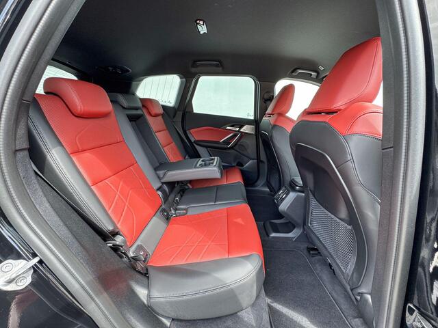 BMW iX1 xDrive30 Launch Edition 67 kWh