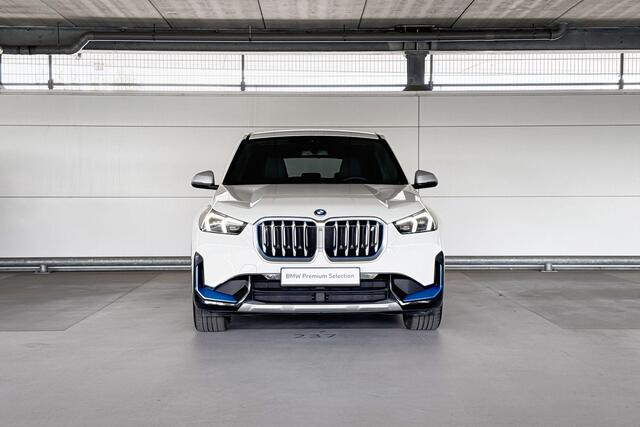 BMW iX1 xDrive30 Launch Edition 67 kWh