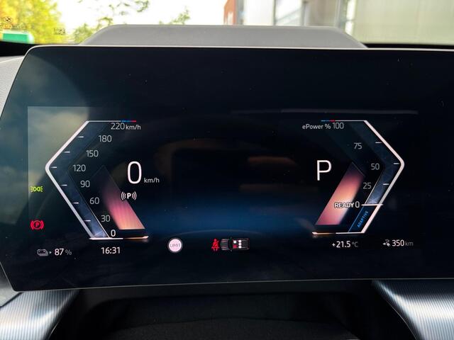 BMW iX1 xDrive30 M-Sport 67 kWh ? Pano ? Leder ? 360CAM