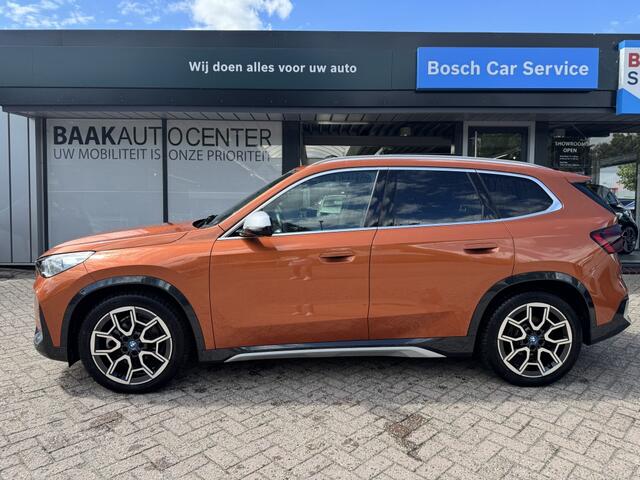 BMW iX1 xDrive30 Launch Edition | Panoramadak | Harman/Kardon