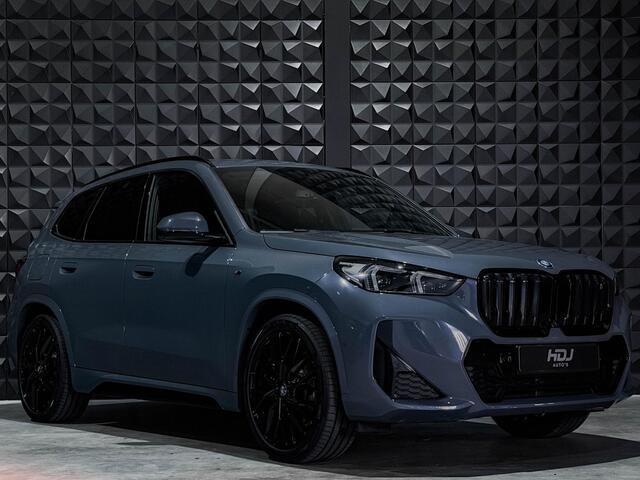 BMW iX1 xDrive30 67 kWh | M Sport | 20"| HUD | H/K | Drive + | Park + |