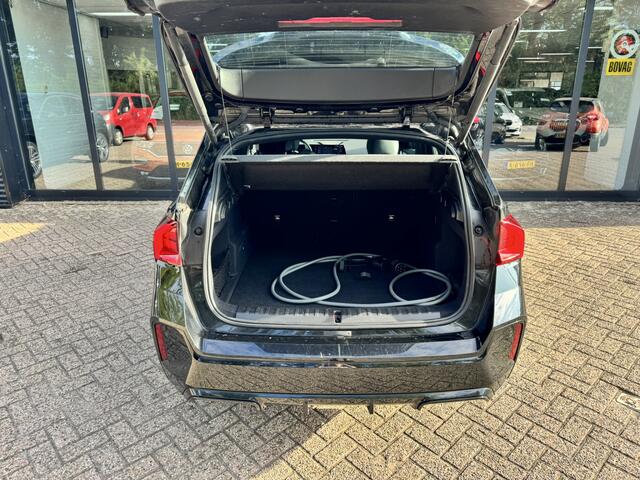 BMW iX1 eDrive20 67 kWh*Navigatie*M-pakket*Camera*100SOH*