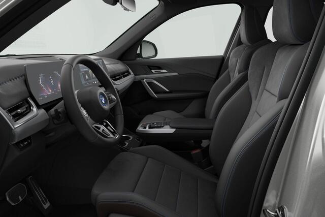 BMW iX1 xDrive30 Launch Edition 67 kWh Comfort Access|M-Sport|Driving Assistant Plus