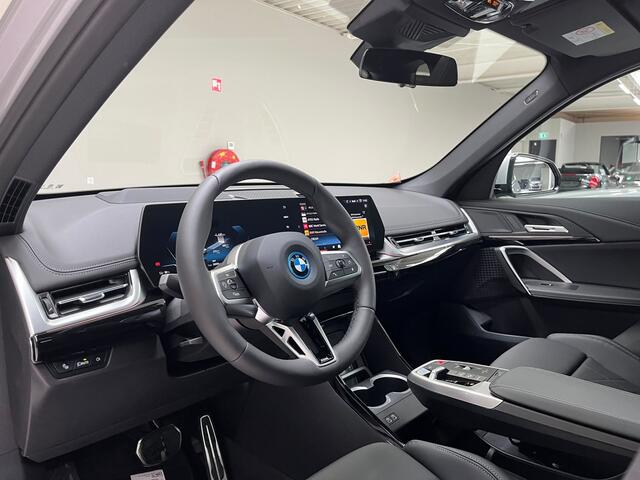 BMW iX1 eDrive20 67 kWh