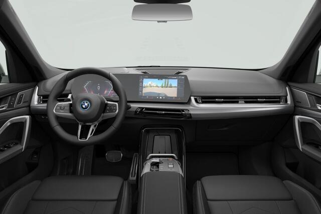 BMW iX1 xDrive30 67 kWh M Sport Edition | M Sportpakket Pro | Innovation Pack | Comfort Pack | Travel Pack | Trekhaak