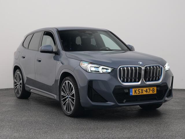BMW iX1 xDrive30 67 kWh M-Sport Edition | CAMERA | KEYLESS