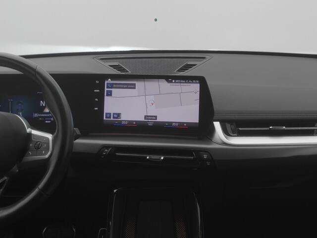 BMW iX1 xDrive30 67 kWh M-Sport Edition | CAMERA | KEYLESS