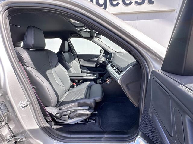 BMW iX1 eDrive20 | 67 kWh | M Sport | Trekhaak |