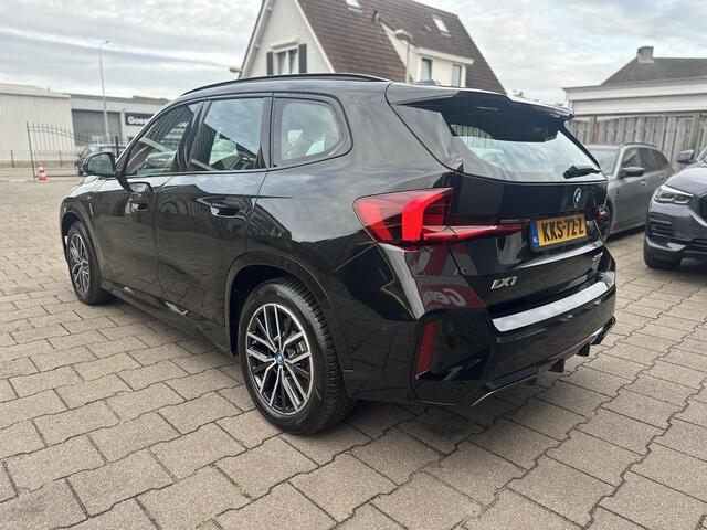 BMW iX1 xDrive30 67 kWh M Sport Edition