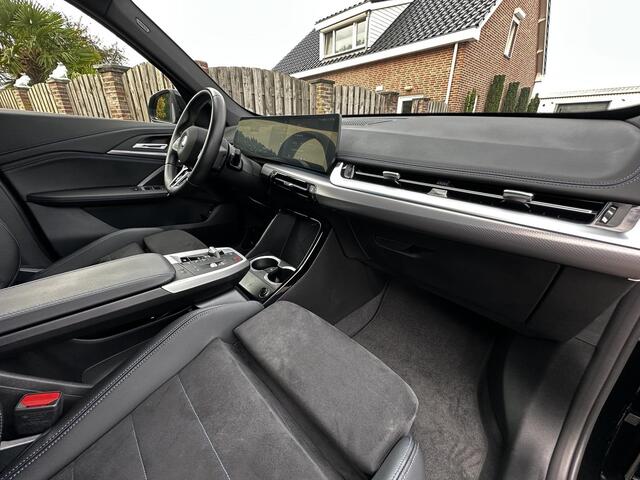 BMW iX1 xDrive30 67 kWh M Sport Edition