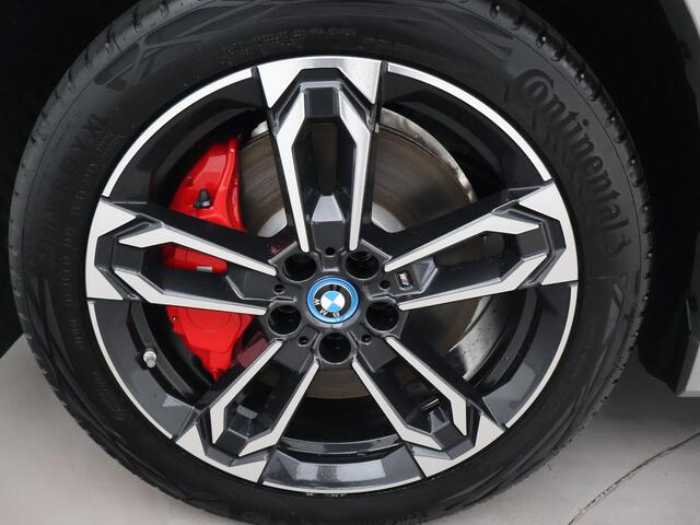 BMW iX1 eDrive20 67 kWh M SPORT EDITION *NIEUW* + TREKHAAK WEGKL. | ADAPTIVE CRUISE | 19 INCH | PREMIUM PACK