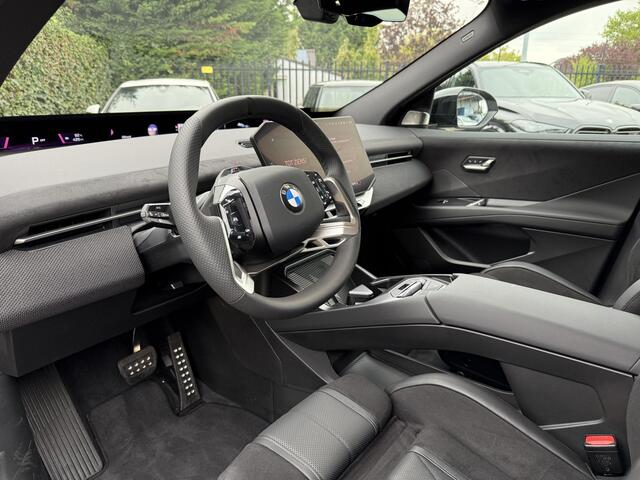 BMW iX3 40 eDrive | M-Sport Pro | 22'' | Panorama | Harman/Kardon | Stuur + Stoelverw.
