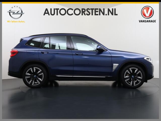 BMW iX3 Panoramadak SOH 99% Leder Adap.Cruise Camera Apple Carplay Android Auto 3-Zone Ecc Executive 80kWh Elek.Achterklep Adaptief onderstel Stoelverwarming Pdc Lmv Led Elek.Stoelen Isofix Bluetooth