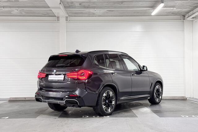 BMW iX3 High Executive | Comfort Access | Trekhaak | Head-Up Display | Harman/Kardon | Parking Assistant Plus
