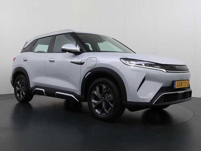 BYD ATTO 2 Boost 45 kWh DIRECT LEVERBAAR | Volledige BYD Fabrieksgarantie t/m 11-2030 of 150.000 km | Stoel & Stuurverwarming | Adaptieve Cruise | 360° Camera | Panoramadak | Dodehoekassistent | Origineel NL Auto