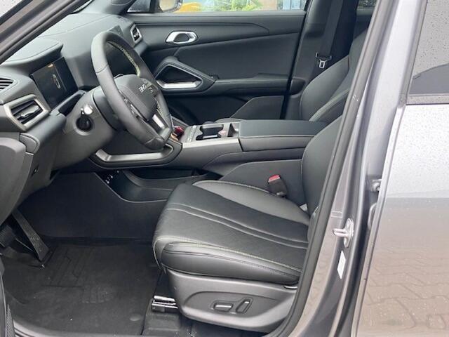 BYD ATTO 2 1.5 DM-i Boost - Panoramadak - leer - 360 camera - verw. stoelen/stuur - rijklaar!