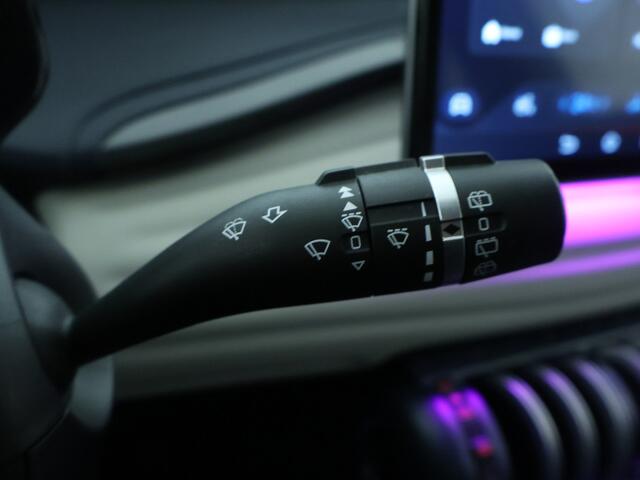 BYD Atto 3 Comfort 60 kWh | 360 camera | Warmtepomp | 12,8 " multimediascherm | schuif-/kanteldak |