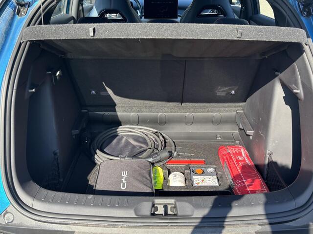 BYD Atto 3 Design RIJKLAAR INCL. FABR. GARANTIE T/M 2028 | AANDRIJFLIJN EN ACCU ZELFS T/M 2030