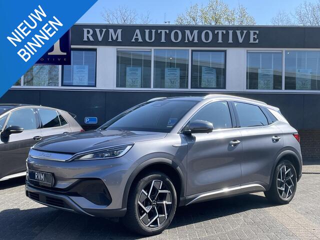 BYD Atto 3 Design 60 kWh VAN: ¤ 30.900,- VOOR: ¤ 28.440,- UW LENTEVOORDEEL: ¤ 2.460,- | RIJKLAAR INCL. FABR. GARANTIE T/M 2029 | AANDRIJFLIJN EN ACCU ZELFS T/M 2031