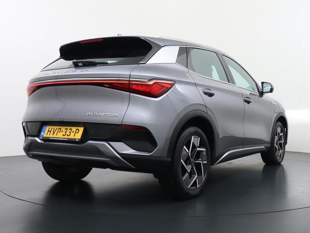 BYD Atto 3 Design Design COMPLETE AUTO | RIJKLAAR INCL. FABR. GARANTIE T/M 2029 | AANDRIJFLIJN EN ACCU ZELFS T/M 2031