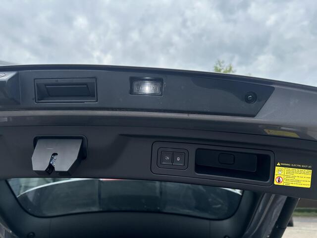 BYD Atto 3 Design Complete Auto | Panoramadak | Elektrische Kofferbak | 360° Camera | Rijklaar incl. Fabrieksgarantie t/m 2029 | Aandrijflijn & Accu tot 2031!