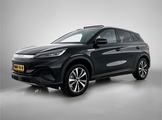 BYD Atto 3 Comfort 60 kWh | Modeljaar 2025 | Zwart Leder | 18" glossy velgen | Regensensor |