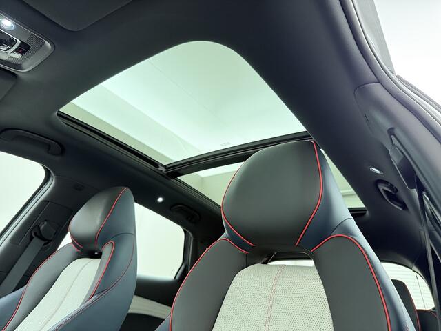 BYD Atto 3 62kWh Design SOH 98% Pano-dak Leer+Elektr.Verst. Warmtepomp Adaptieve Cruise 360°Camera Apple Carplay Android Auto Elektr.Achterklep Design Verkeersbord detectie WiFi DAB Led Rijstrooksensor Keyless Smartphone Entry Fabrieksgarantie tot 13-12-2028/150.000