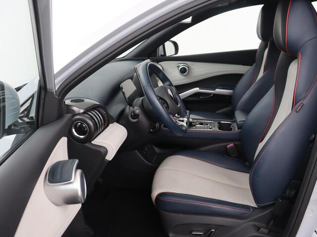 BYD Atto 3 Comfort 60 kWh | Panoramadak | Warmtepomp | Leder | Stoelverwarming | 360 Camera | Carplay | Adaptive cruise | 18'' | Keyless | Full LED