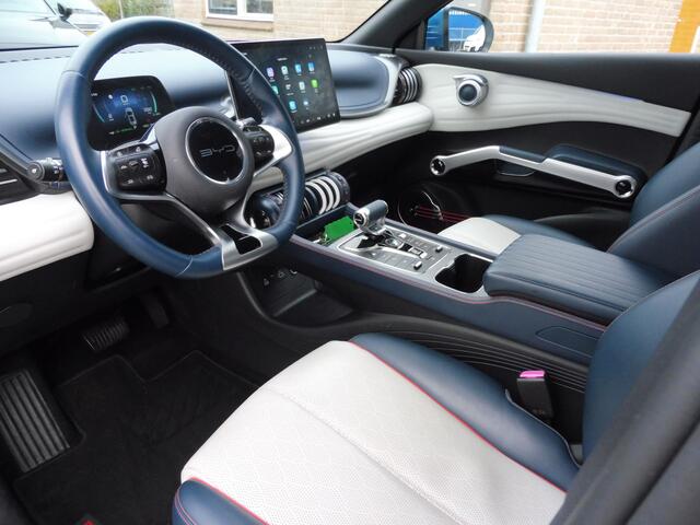 BYD Atto 3 Comfort 60 kWh SOH 92% 12 maanden garantie!! Panodak | Zwarte hemel | LED | AppleCarplay | Android auto | NL auto