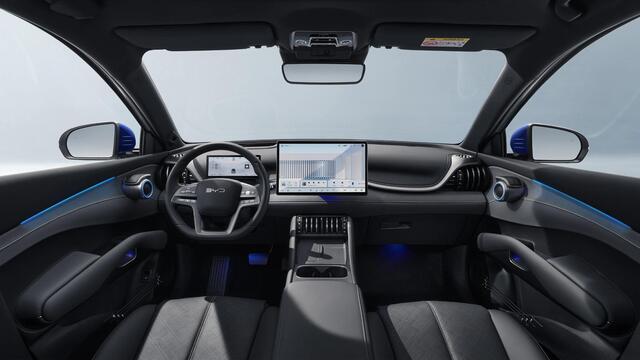 BYD Atto 3 EVO Excellence NIEUW | 510 WLTP | Apple Carplay | Navigatie | 360 graden camera | Trekgewicht 1.500 kg Atlantis Blue
