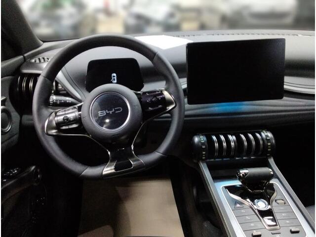BYD Atto 3 Design 60 kWh Pano, Carplay, Stoelverwarming/koeling Verwacht