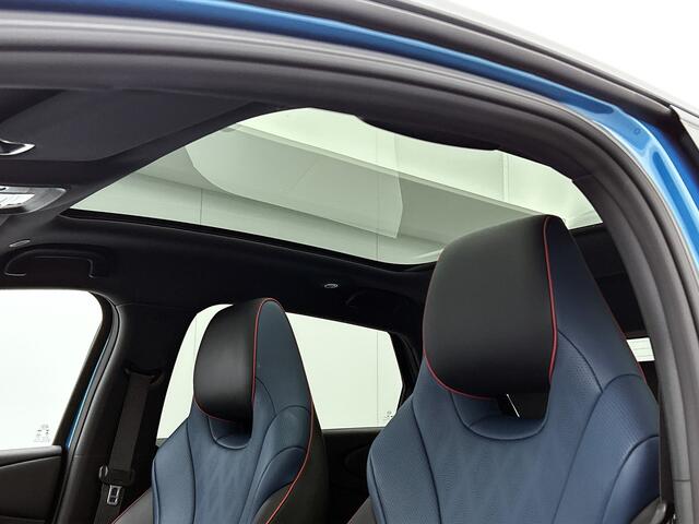 BYD Dolphin Design 60.4 kWh | Panorama Dak | 17" LMV | 360* camera | 3-Fase |