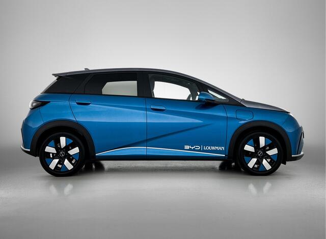 BYD Dolphin Design 60.4 kWh | Panorama Dak | 17" LMV | 360* camera | 3-Fase |