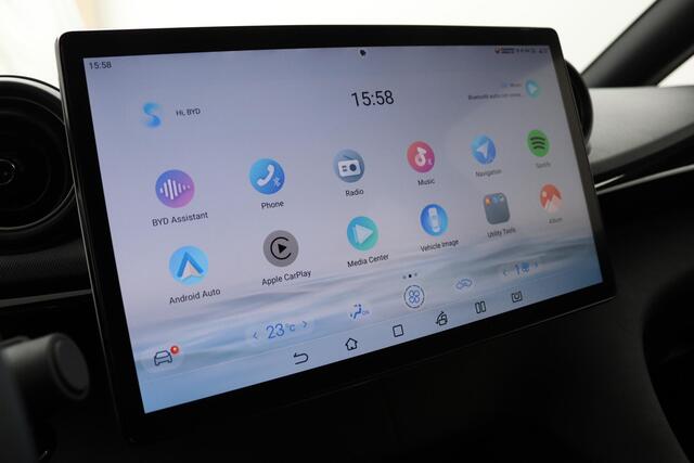 BYD Dolphin Design 60.4 kWh Demo | 427 km | Stoelverwarming | Navigatie | Android auto en Apple Carplay| Panorama dak |