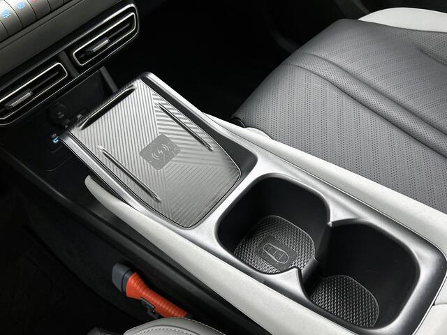 BYD Dolphin SURF Comfort 43 kWh | 310 KM WLTP | 360 camera | Stoelverwarming | Privacy-Glass |