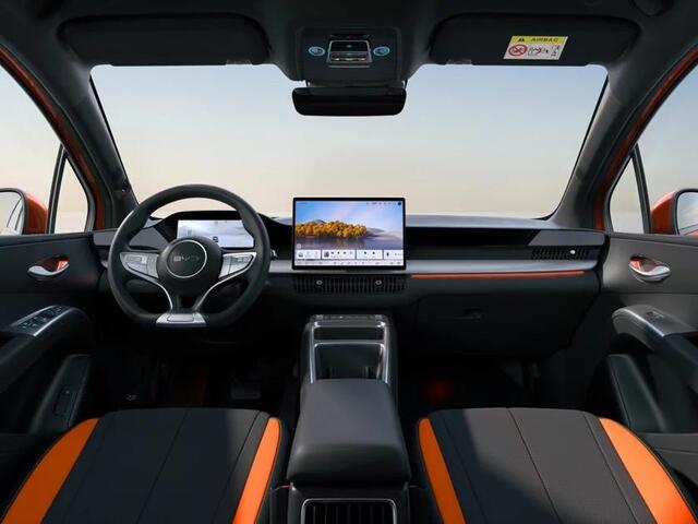 BYD Dolphin G DM-i Sport NIEUW/ 1040 KM / Sunset Orange / 105 EV / 360°-camera / HUD / Sport uitvoering