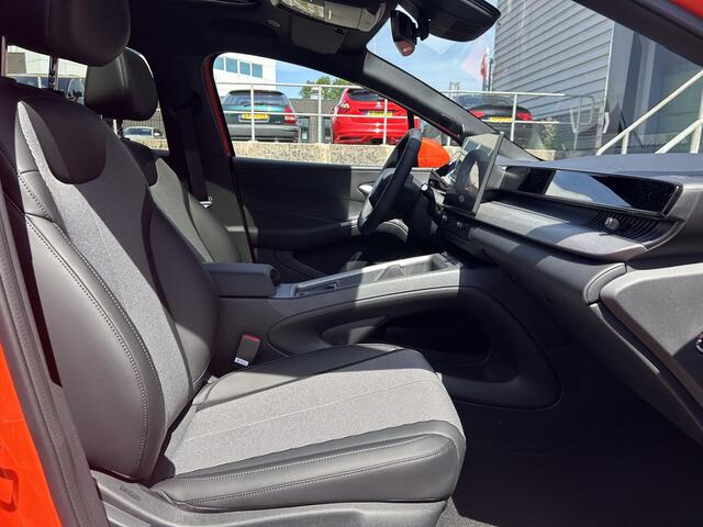 BYD Dolphin G 1.5L DM-i Comfort | Panoramadak | Head up display | Stoelverwarming
