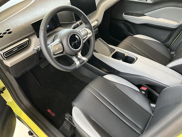BYD Dolphin SURF Active 30 kWh | Direct Leverbaar | Achteruitrijcamera | 220 km WLTP | kenteken deals