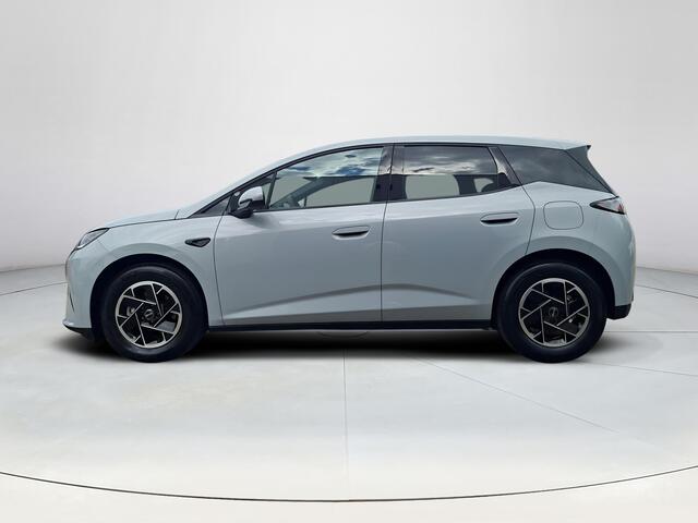 BYD Dolphin G DM-i Boost | Plug-In Hybride | 105 KM EV-actieradius | Draadloos Apple Carplay & Android Auto | Stoel- en stuurverwarming | 1040 km gecombineerd bereik | €1000 Voordeel