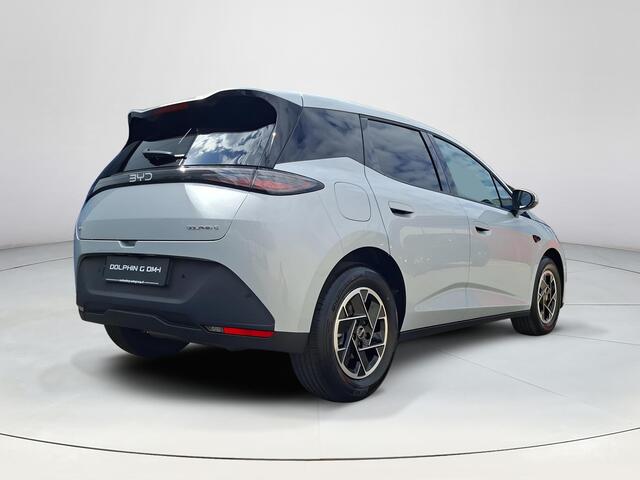 BYD Dolphin G DM-i Boost | Plug-In Hybride | 105 KM EV-actieradius | Draadloos Apple Carplay & Android Auto | Stoel- en stuurverwarming | 1040 km gecombineerd bereik | €1000 Voordeel