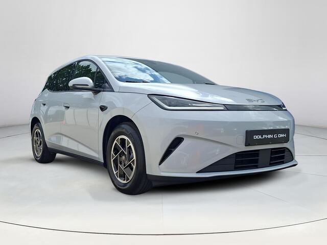 BYD Dolphin G DM-i Boost | Plug-In Hybride | 105 KM EV-actieradius | Draadloos Apple Carplay & Android Auto | Stoel- en stuurverwarming | 1040 km gecombineerd bereik | €1000 Voordeel