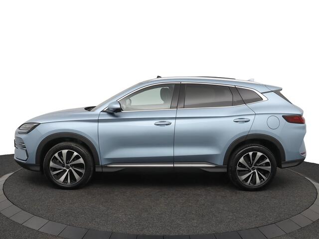 BYD Seal U 1.5 T DM-i AWD Design | Panoramadak | 360 graden camera | 1300 kg trekgewicht | | Elektrische kofferklep